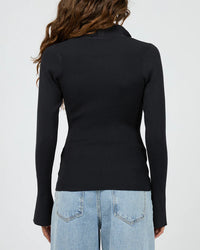 Cedar Knit by Silent Theory