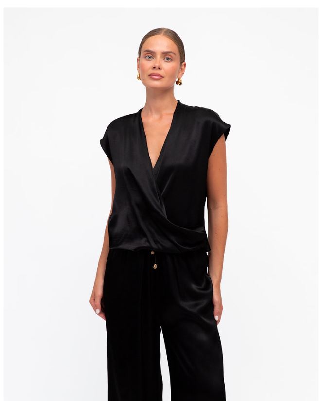 Hera Top Black by White Closet