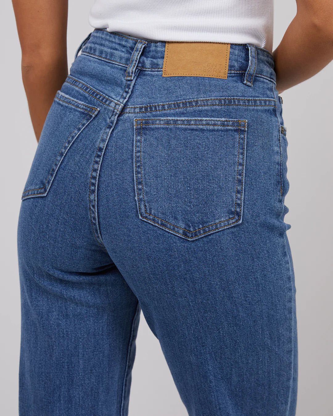 Mila Straight Jean by Silent Theory