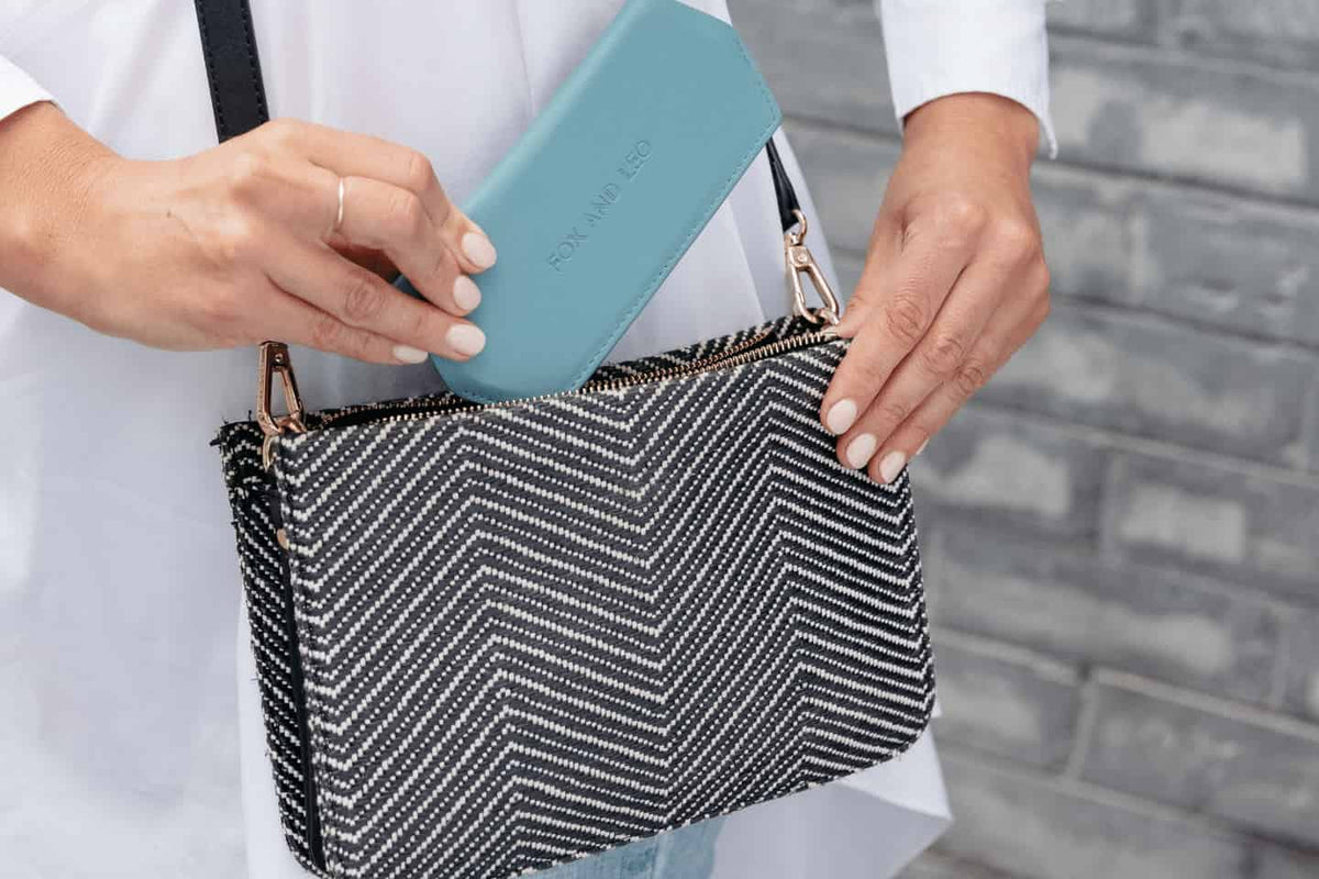 Fox and Leo Glasses Case - Teal