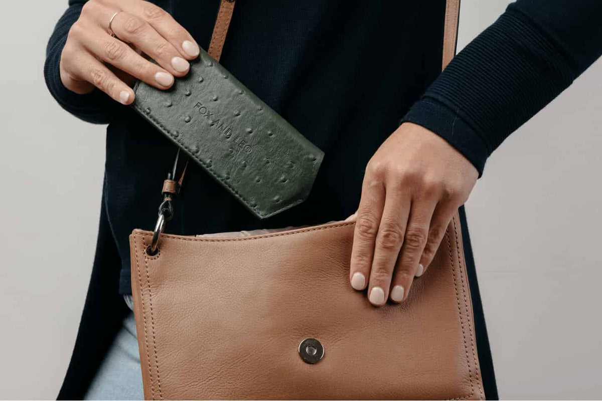 Fox and Leo Glasses Case - Olive