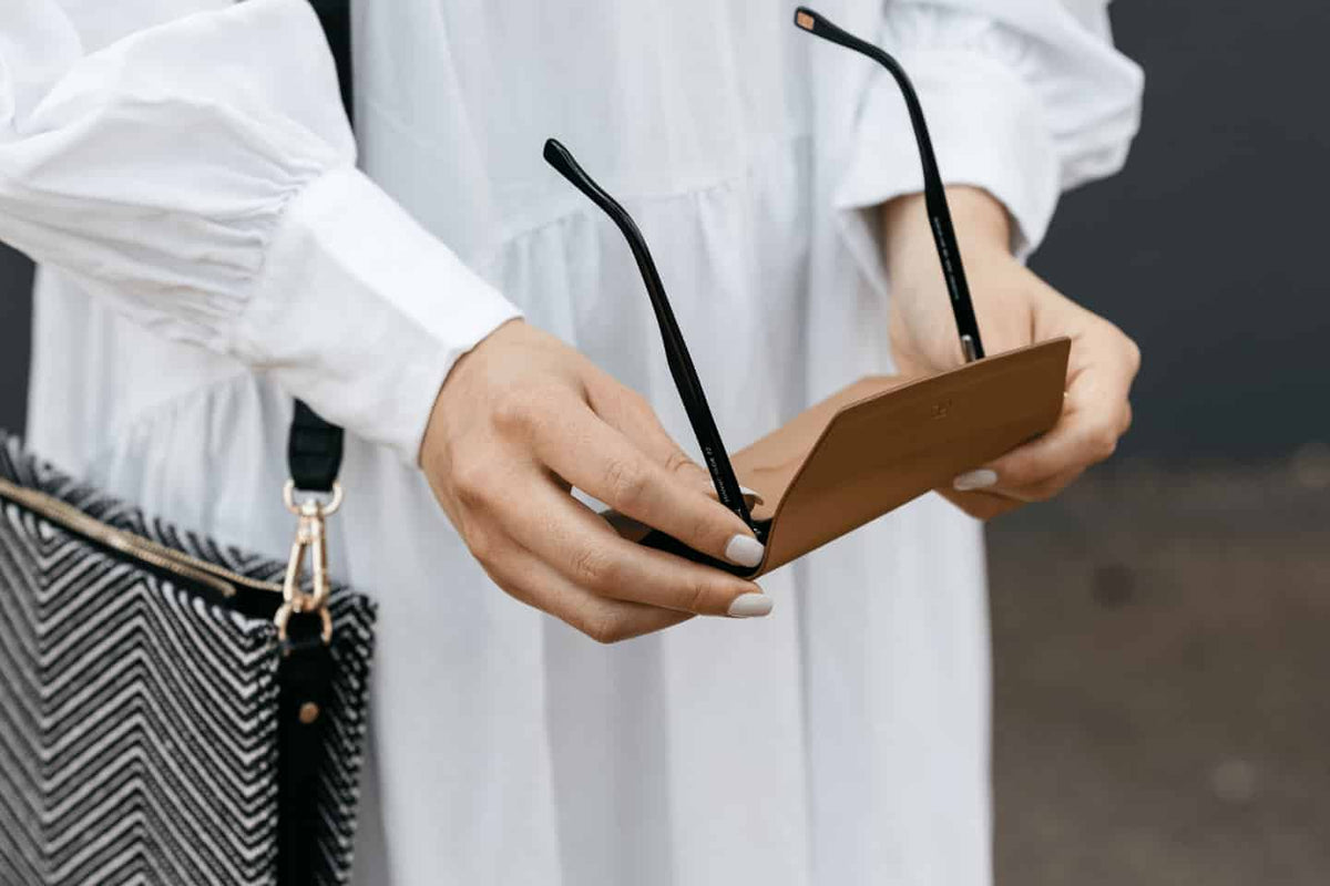 Fox and Leo Glasses Case - Tan