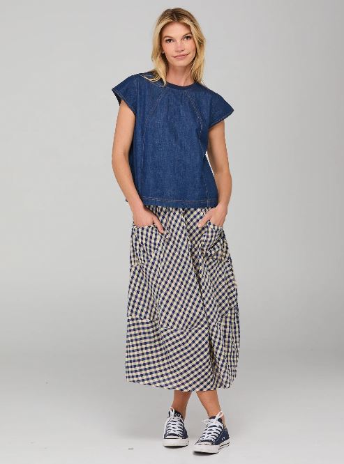 Leaf Top by Boom Shankar