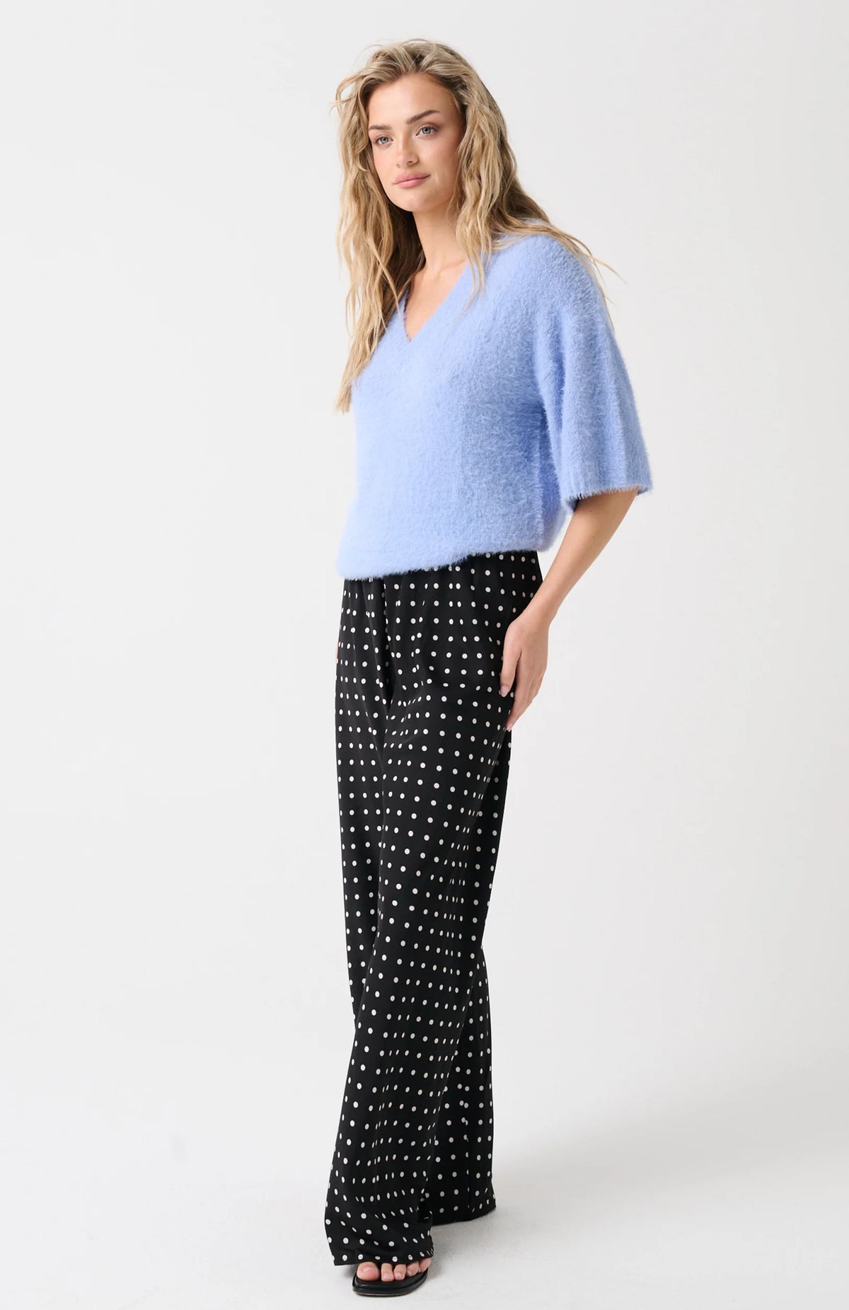 Mia Knit