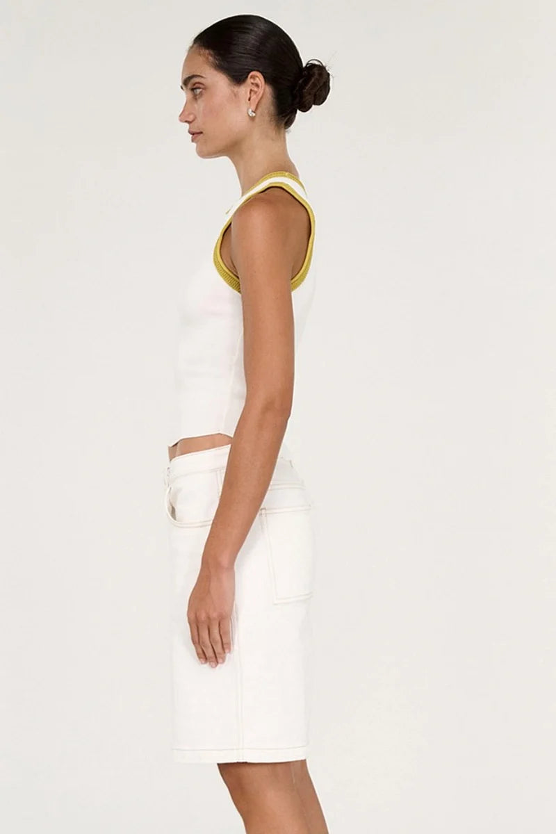 Noemi Contrast Tank