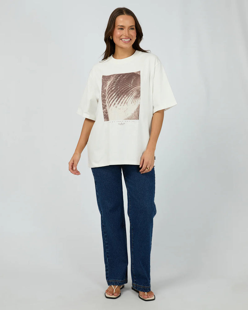 Seashells Tee by Silent Theory