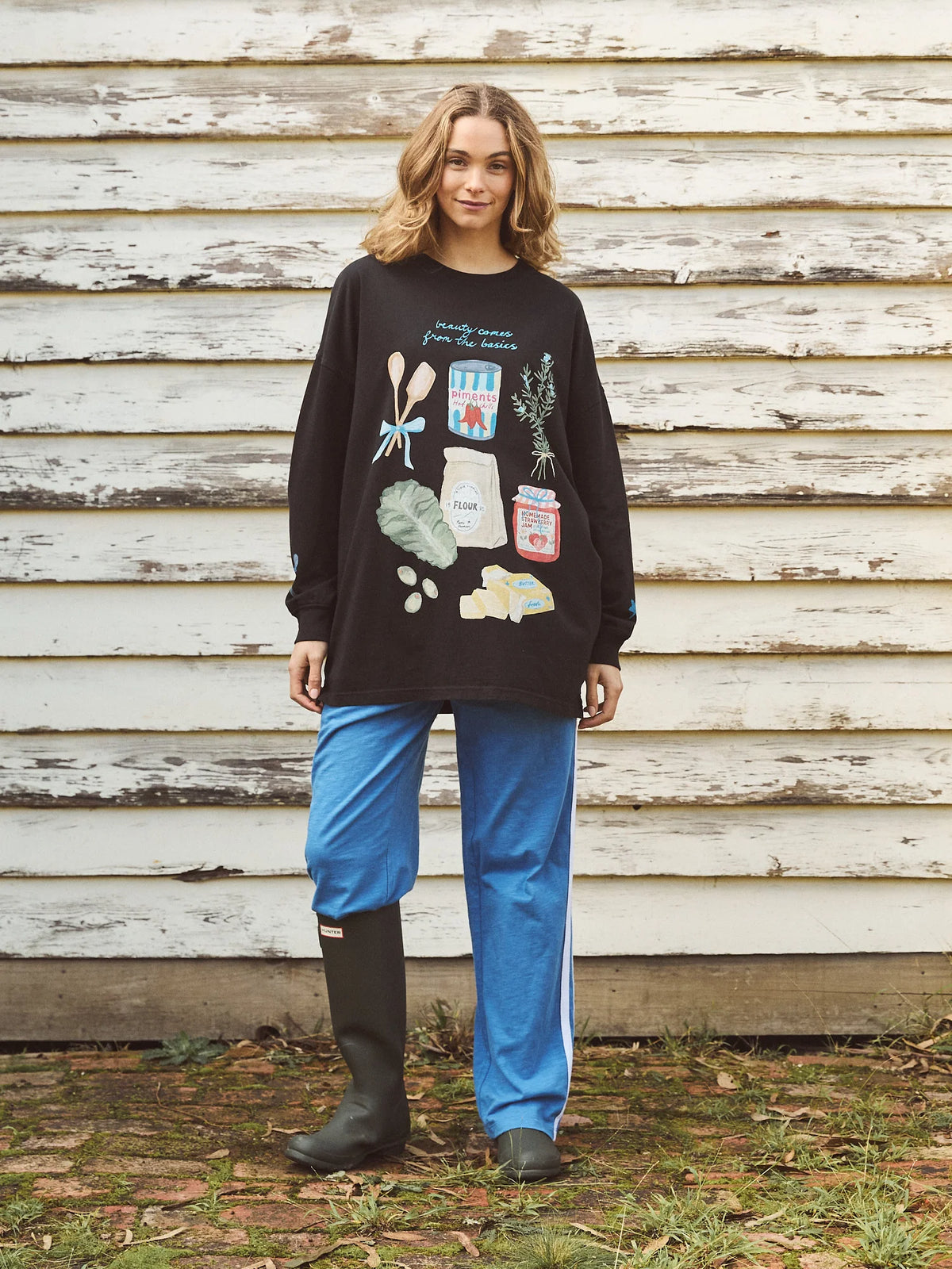 Staples L/S Tee