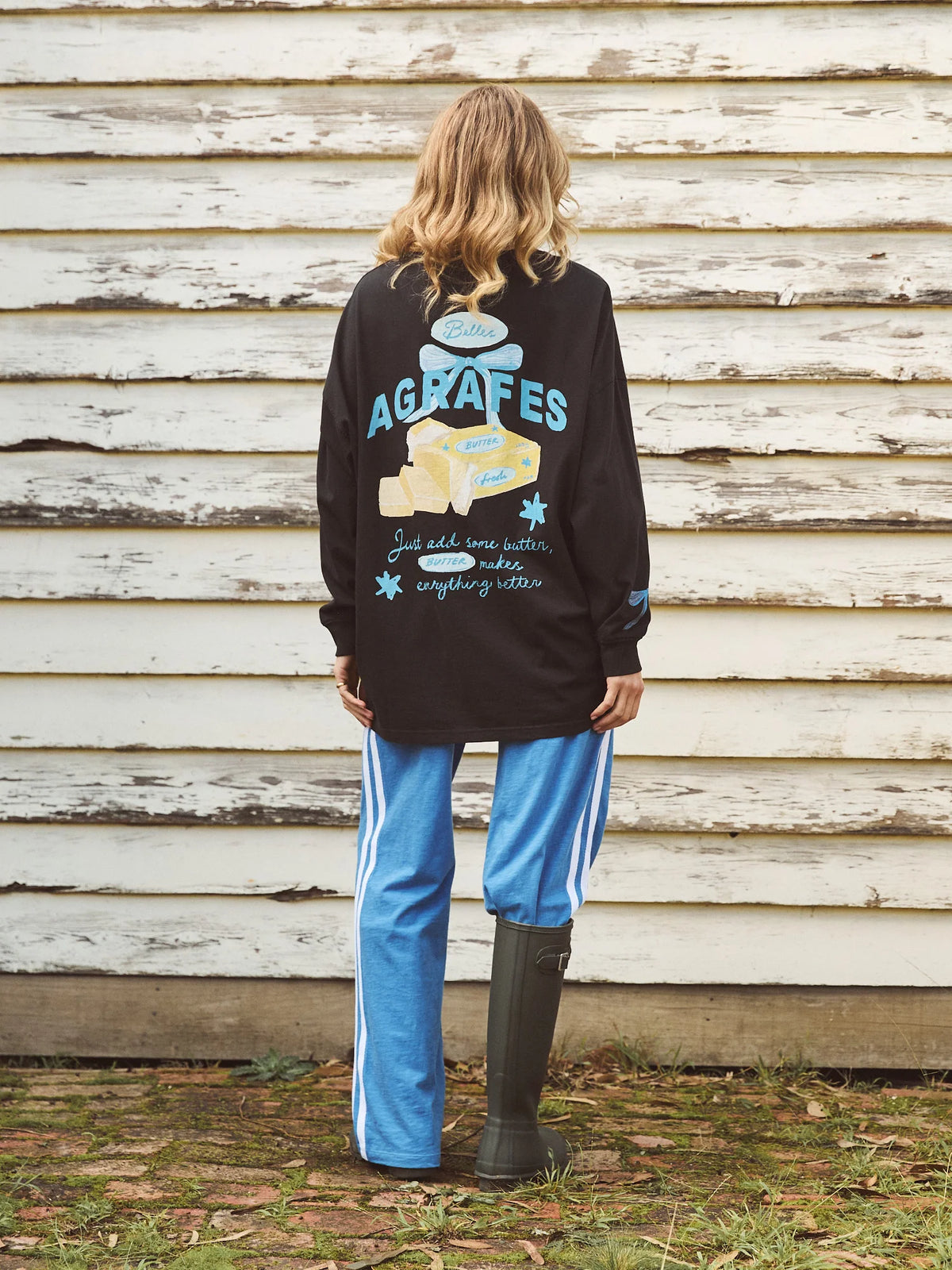 Staples L/S Tee