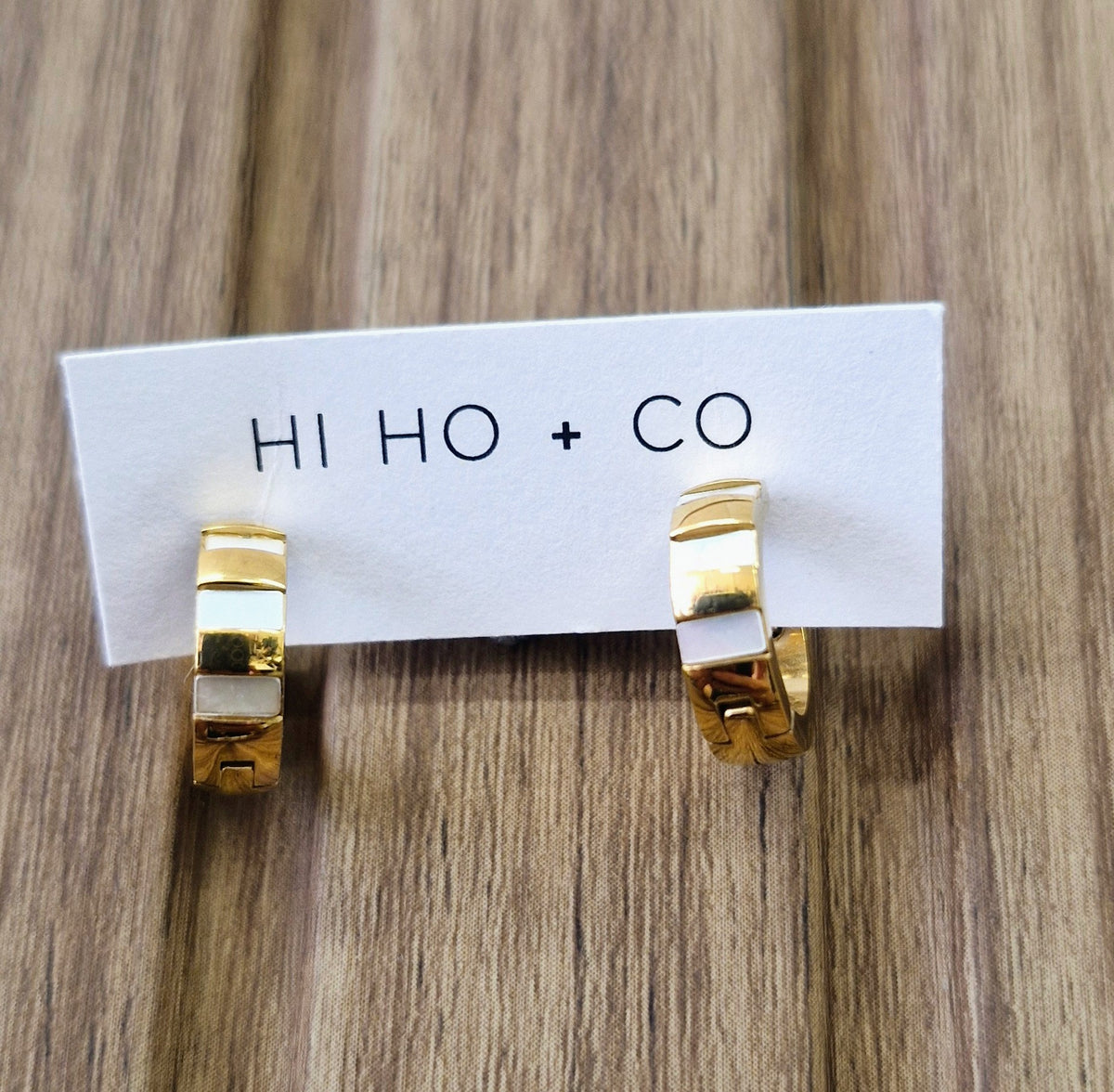 Horizon Bar Hoops